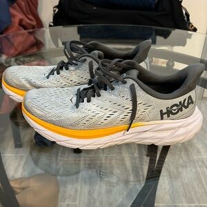 Hoka Clifton 8 men’s 10